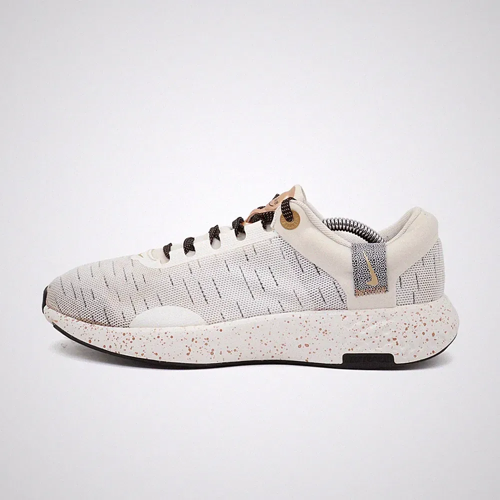 Nike Damen React Vision Sneaker Creme/Weiß/Schwarz Mesh Low-Top Dämpfung EU 40