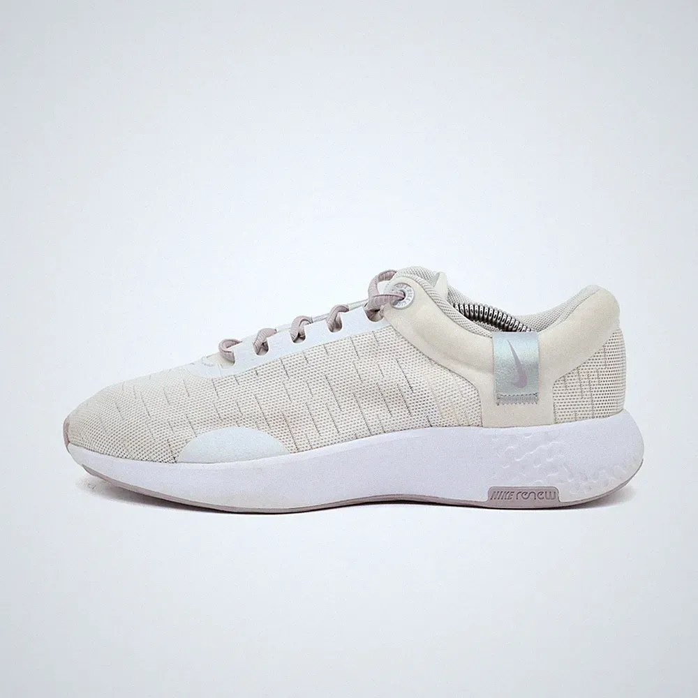 Nike Damen Renew Sneaker Weiß Textil Low-Top Dämpfung Laufschuhe EU 41
