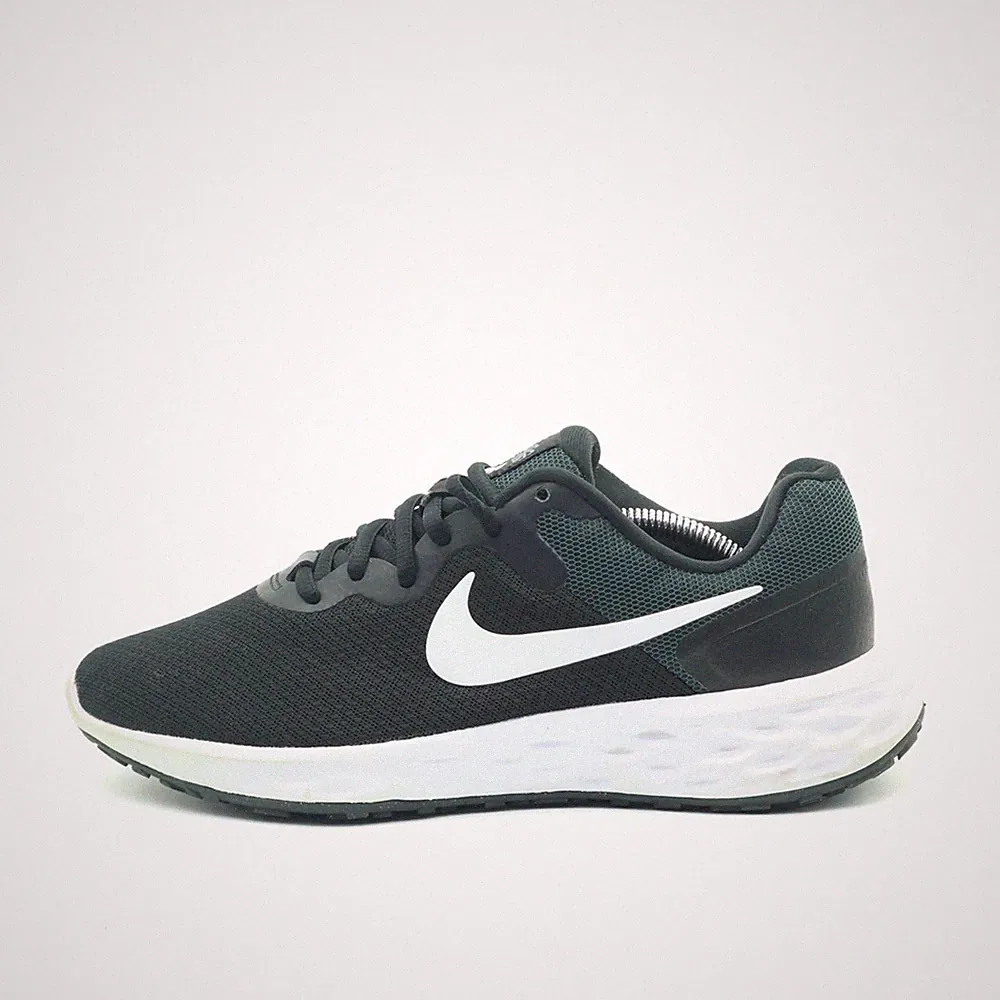 Nike Damen Revolution 6 Laufschuhe Schwarz Weiß Mesh Gepolstert Sneaker EU 40.5