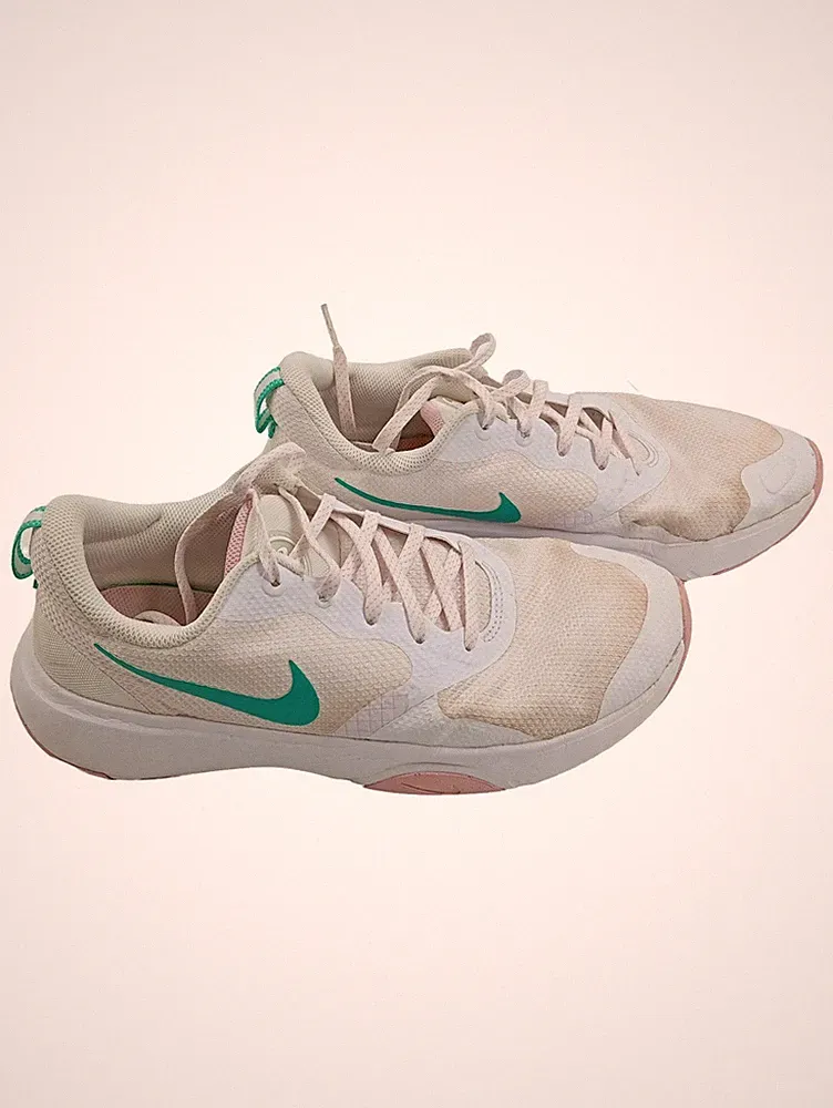 Nike Damen Sportschuhe Laufschuhe Weiß Rosa Grün Größe 42.5