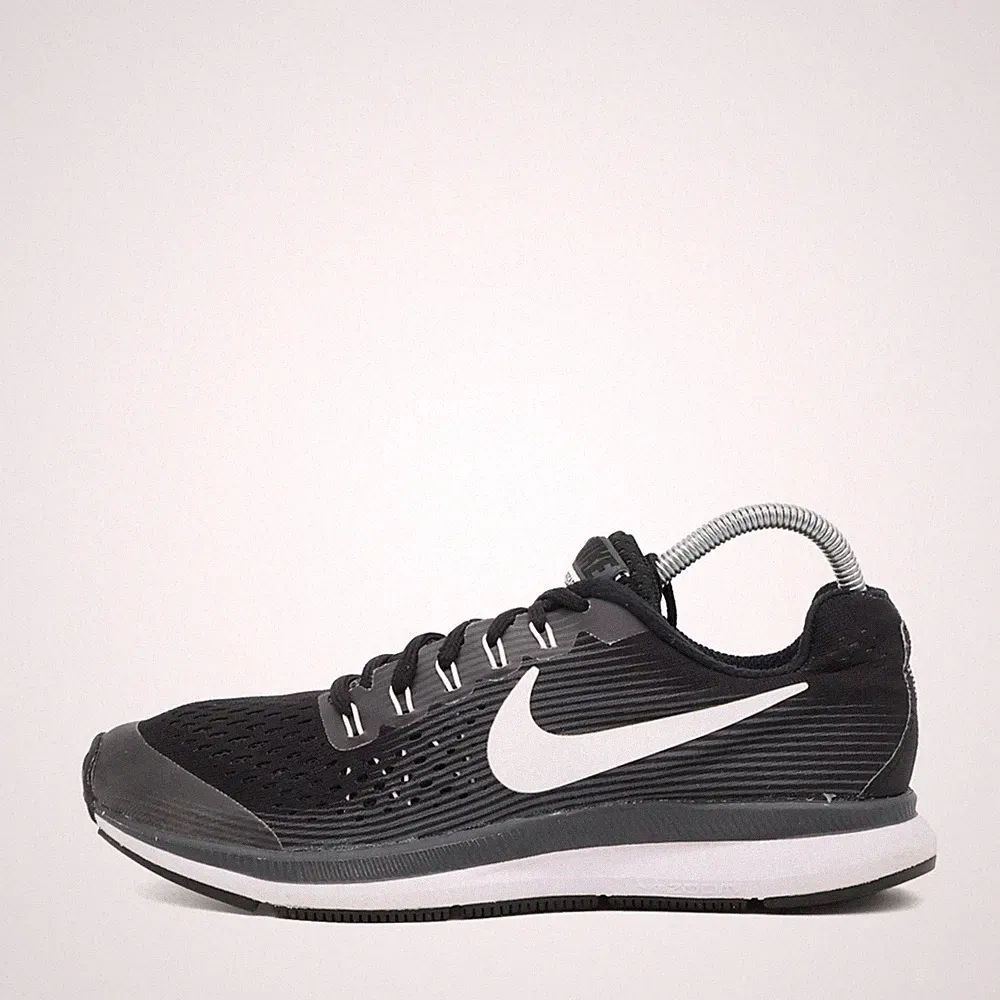 Nike Damen Zoom Pegasus 34 Sportschuhe Schwarz Weiß Low-Top Laufschuhe EU 37.5