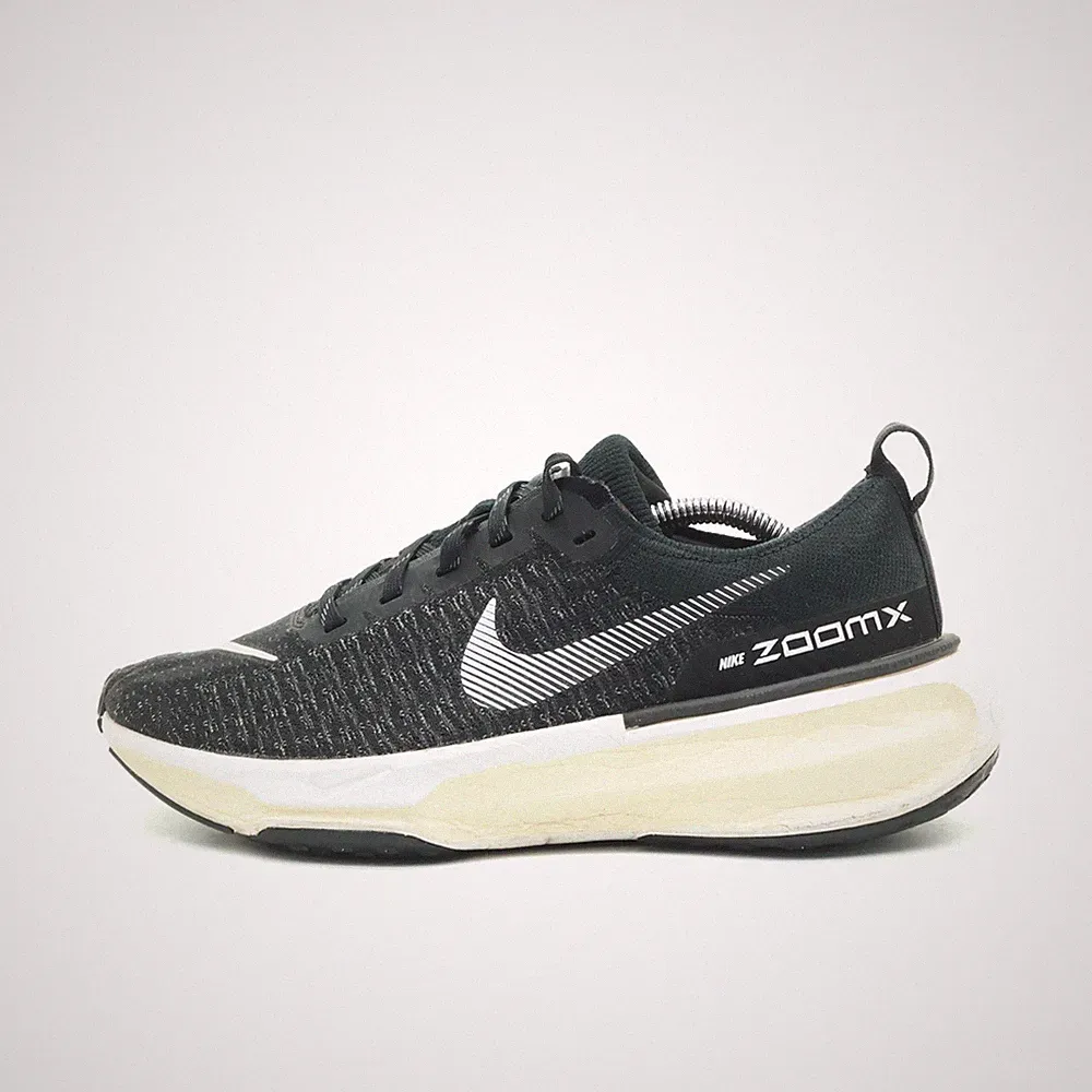 Nike Damen ZoomX Laufschuh Schwarz Weiß Textil Niedrig Atmungsaktiv EU 40.5