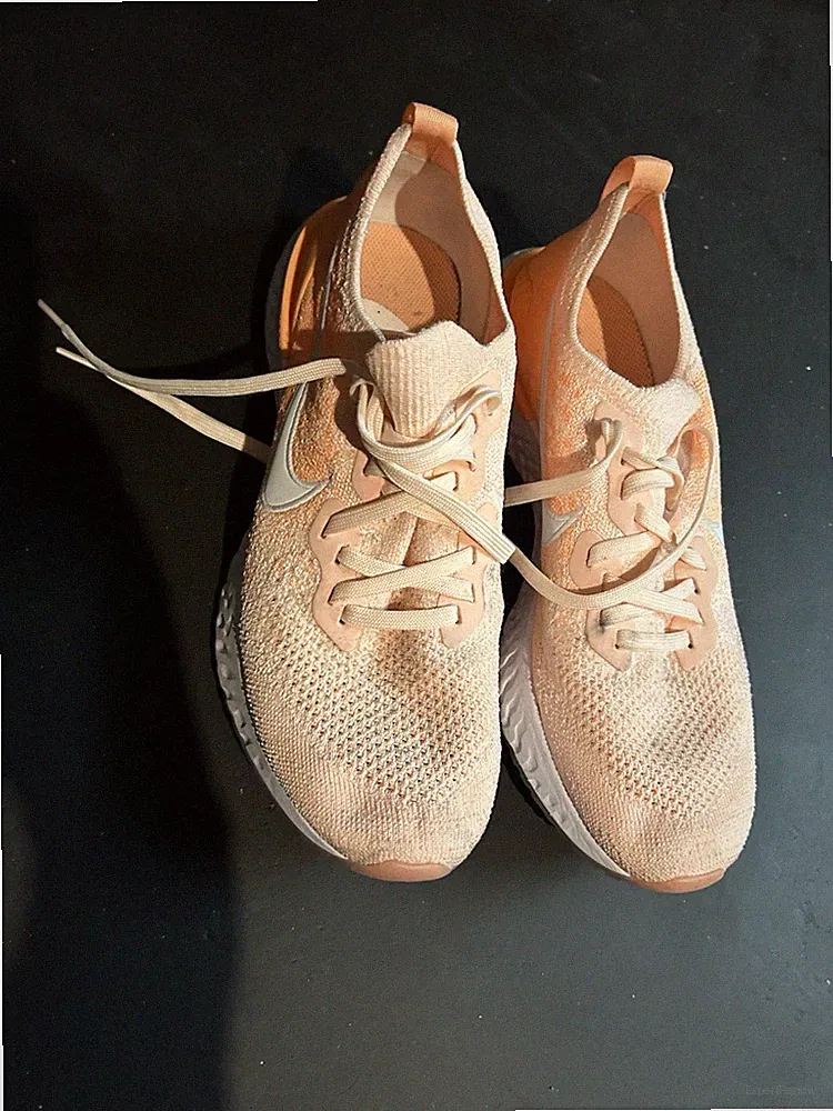 Nike Epic React Flyknit 2 Gr. 42 – Laufschuhe Running Schuhe