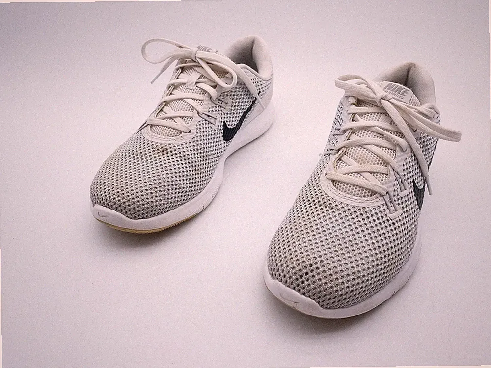 Nike Flex TR 7 Unisex Sneaker Laufschuh Sportschuh Weiß Gr.38,5 EU Art. 39516-10