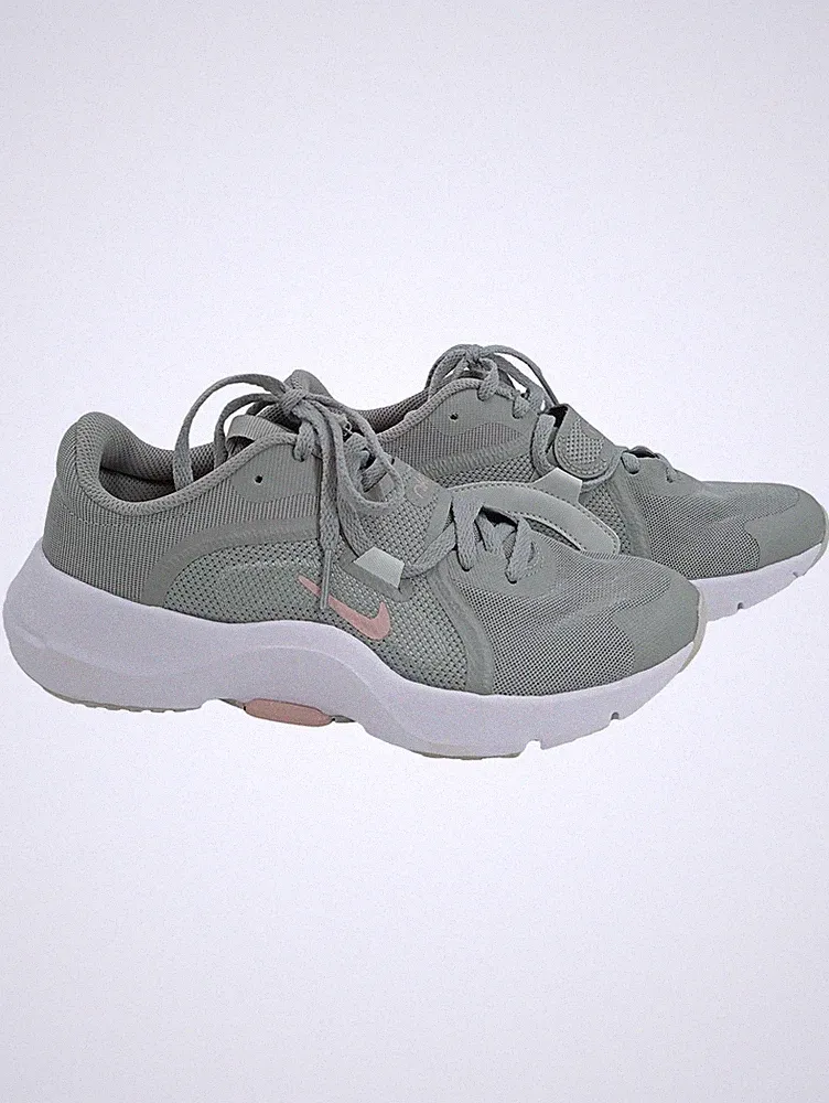 Nike In-Season TR Damen Sportschuhe Gr. 37,5 Grün Laufschuhe Sneaker