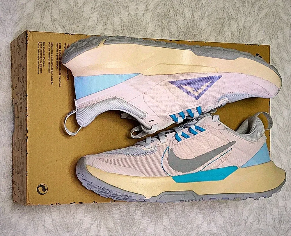 Nike Juniper Trail 2 NN Damen Trail Laufschuhe EU 37,5 DM0821-600 atmungsaktiv
