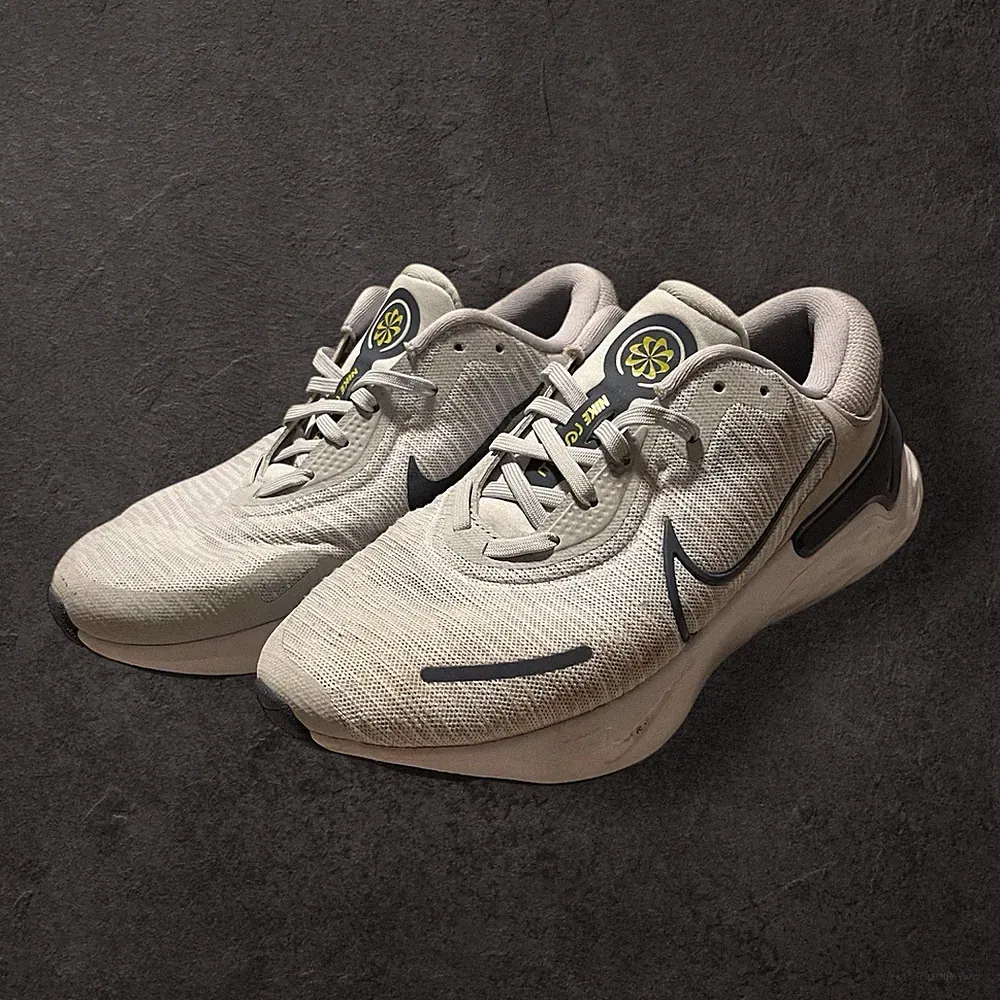 Nike Laufschuh Größe 38 5 Damen Herren Sportschuhe Training