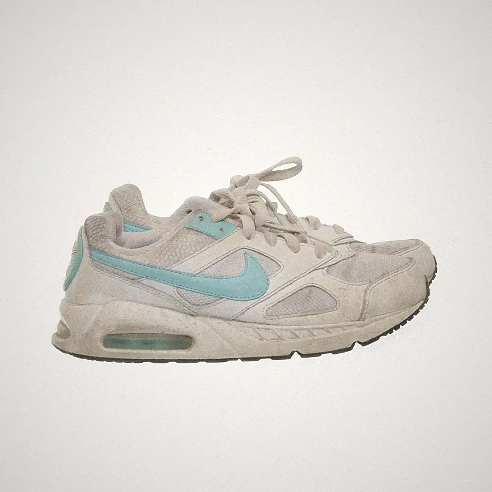 Nike, Laufschuhe, Größe: 36 1/2, Weiß/Blau/Grau, Damen #UGR