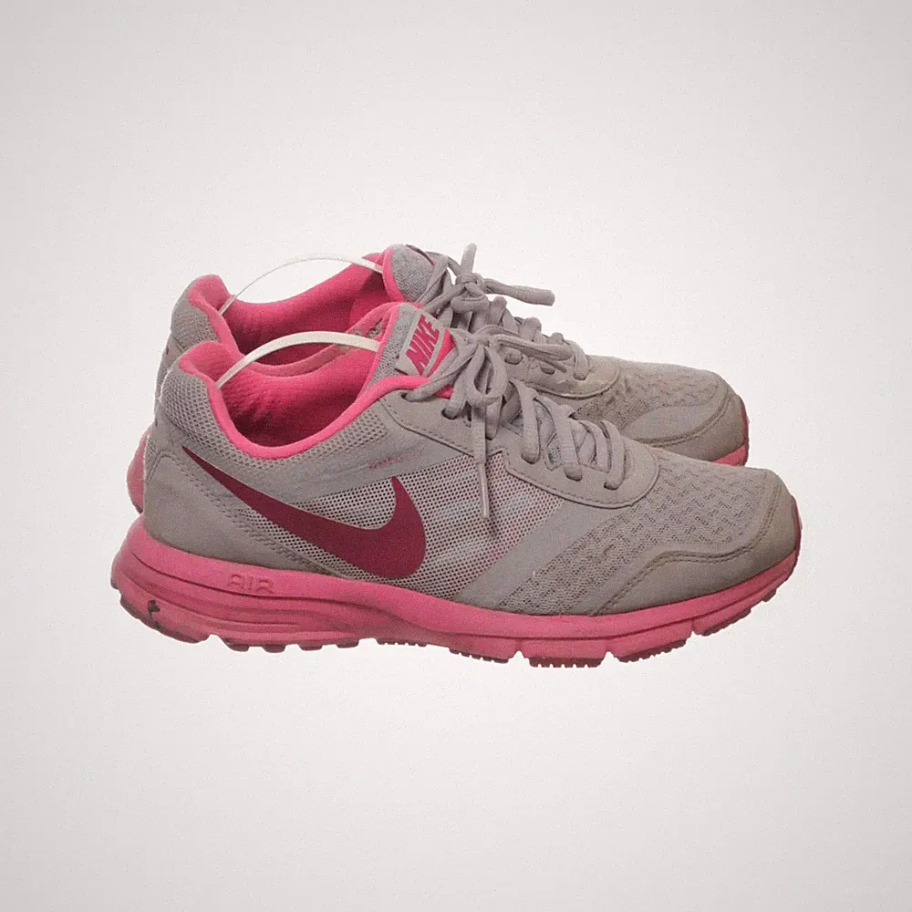 Nike, Laufschuhe, Größe: 37 1/2, model: air relentless 4, Grau/Pink, Damen #s1f