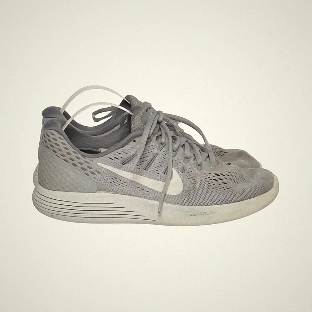 Nike, Laufschuhe, Größe: 39, Grau/Weiß, Damen #9qC