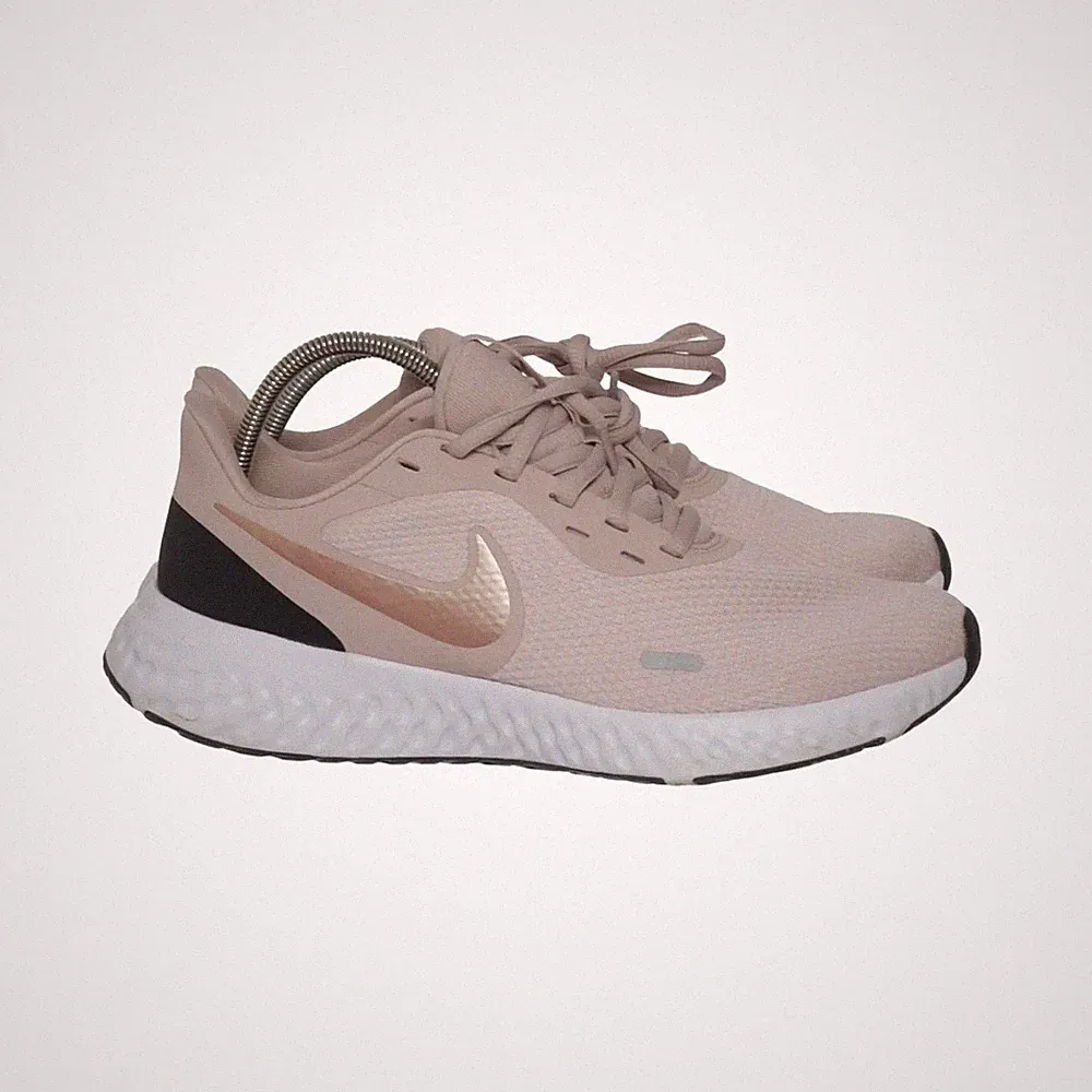 Nike, Laufschuhe, Größe: 39, model: revolution, Pink/Schwarz/Weiß, Damen #PNG