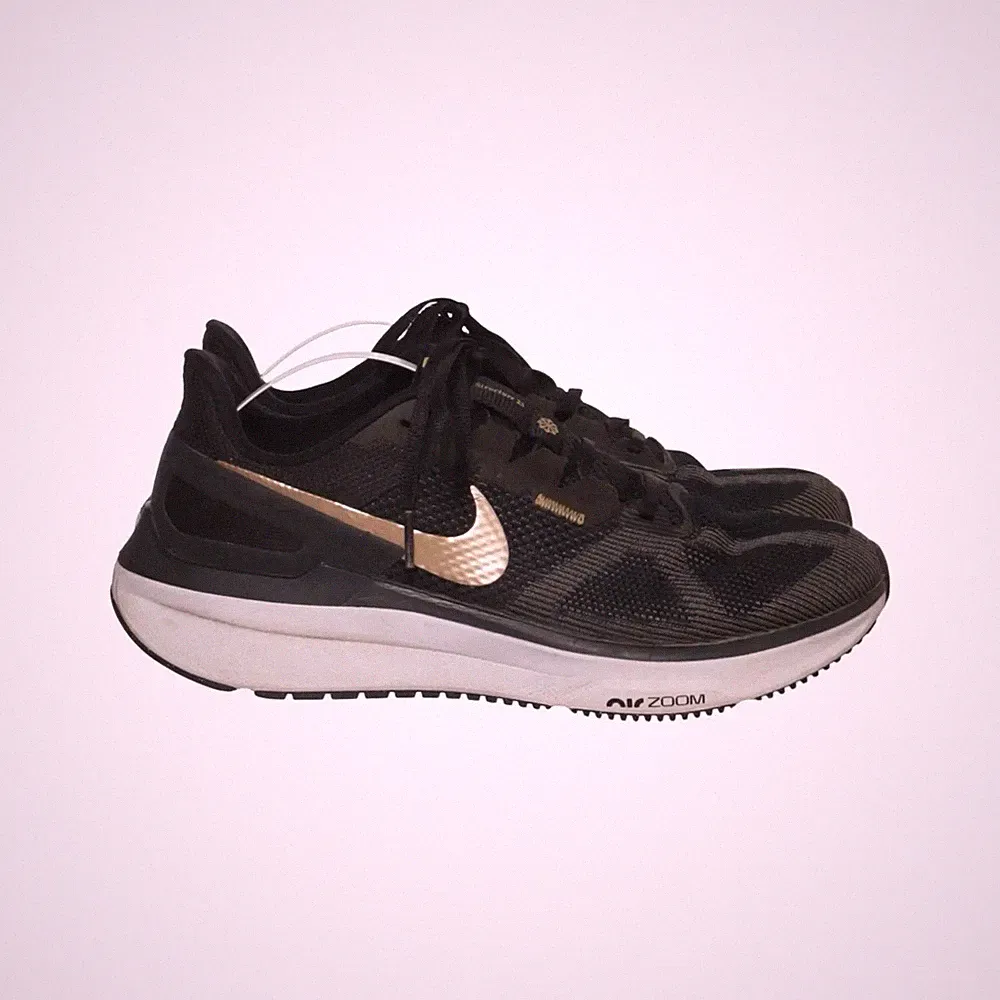 Nike, Laufschuhe, Größe: 40 1/2, Structure 25, Schwarz/Gold/Weiß, Damen #RPS