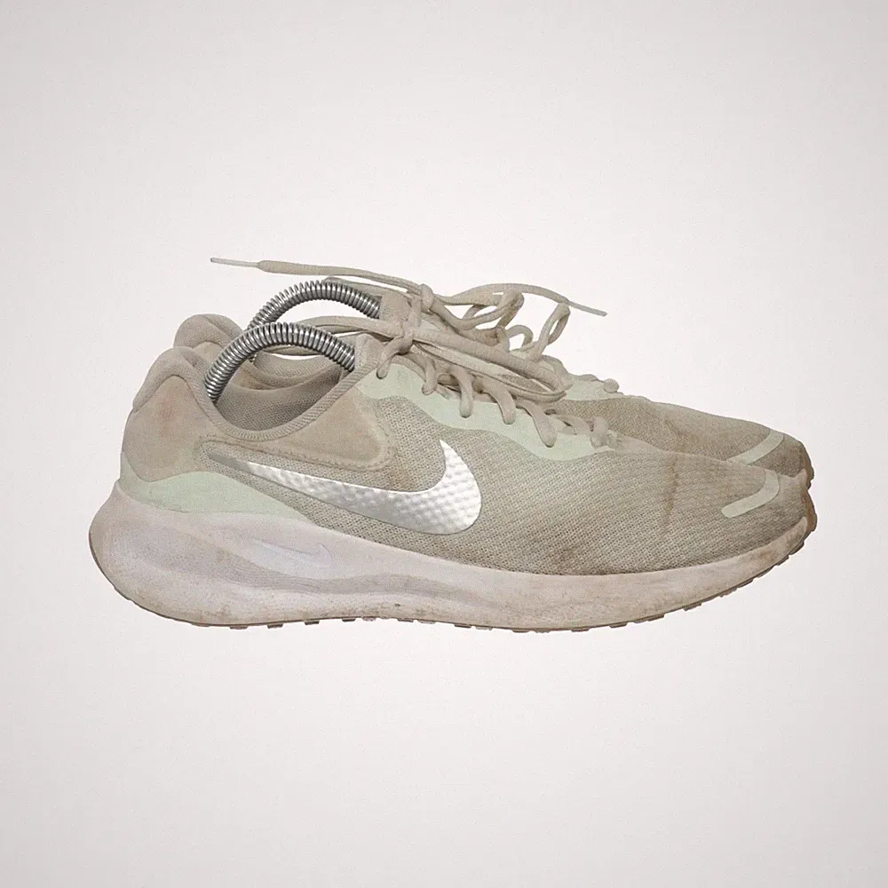 Nike, Laufschuhe, Größe: 41, model: revolution 7, Beige, Damen #TYN