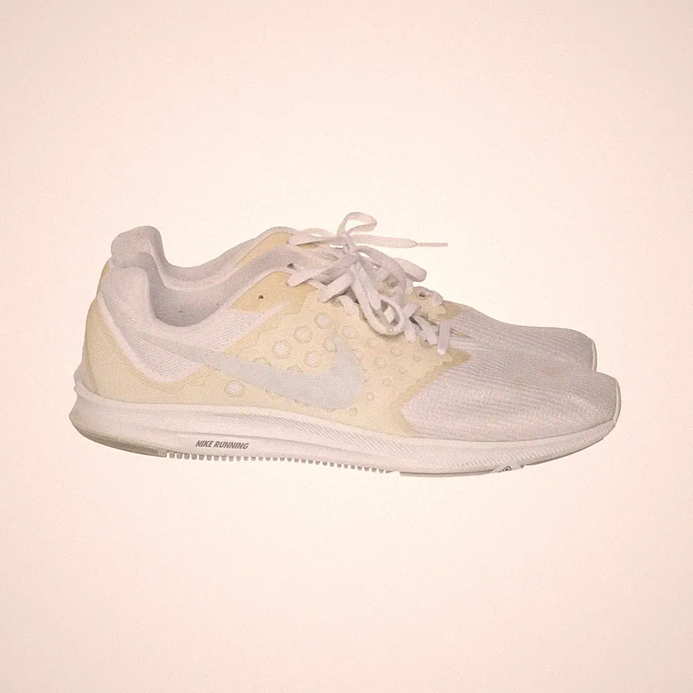 Nike, Laufschuhe, Größe: 44, Weiß/Beige, Damen #BNy