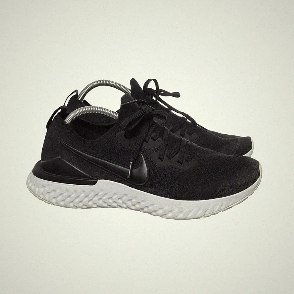 Nike, Laufschuhe, Größe: 45, Schwarz/Weiß, Damen #qKz