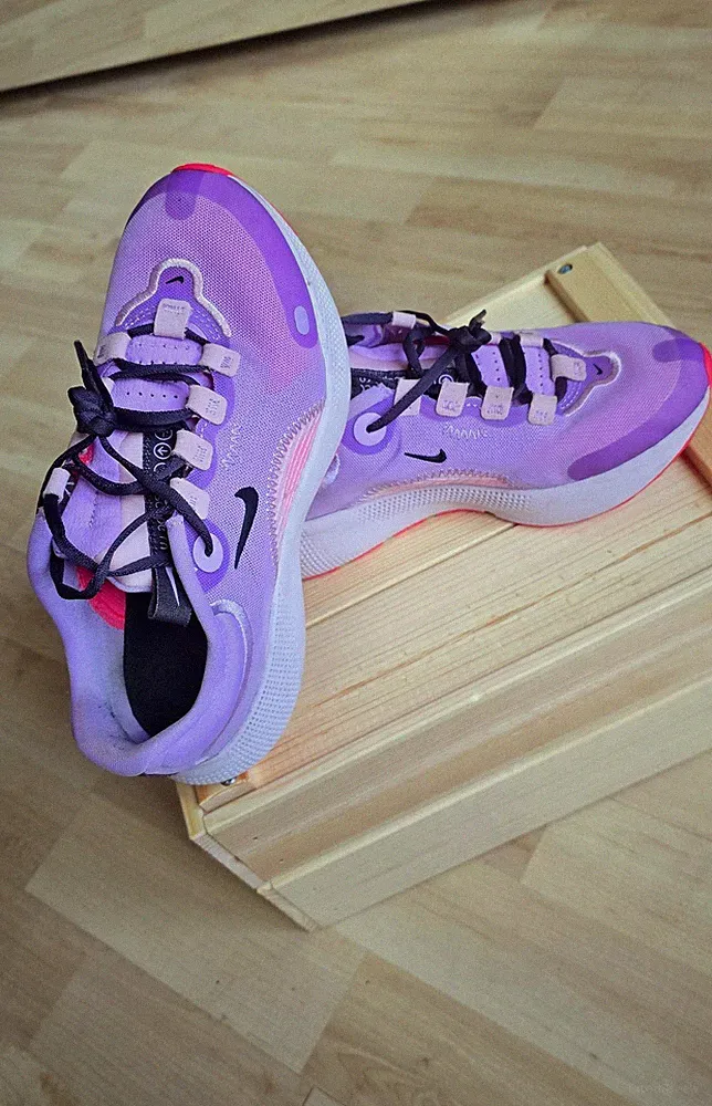 ❤️ Nike Laufschuhe "React Escape Run" 35,5 neuwertig Lila/Pink ❤️