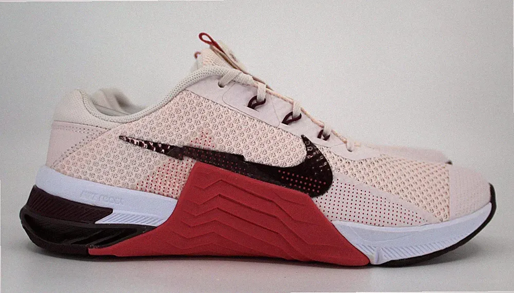 Nike Metcon 7 Training Gym Schuhe UK 8 Pink Mahagoni CZ8280-669