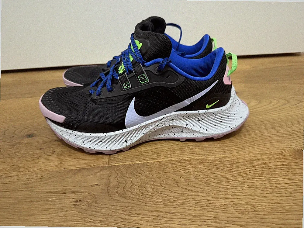 Nike Pegasus Trail 3 Sneaker Laufschuhe Runningschuhe Trailrunningschuhe 37.5