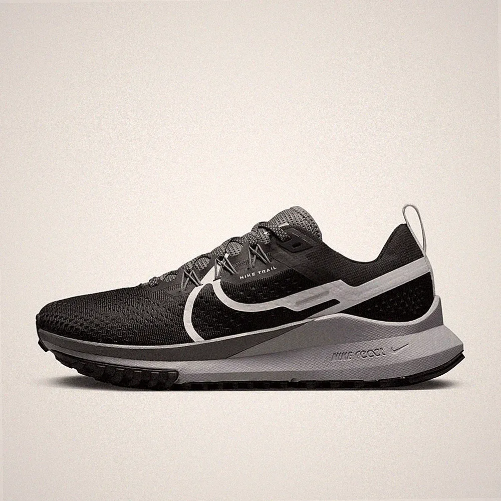 Nike Pegasus Trail 4 Damen Laufschuhe Running Schuhe Sportschuhe