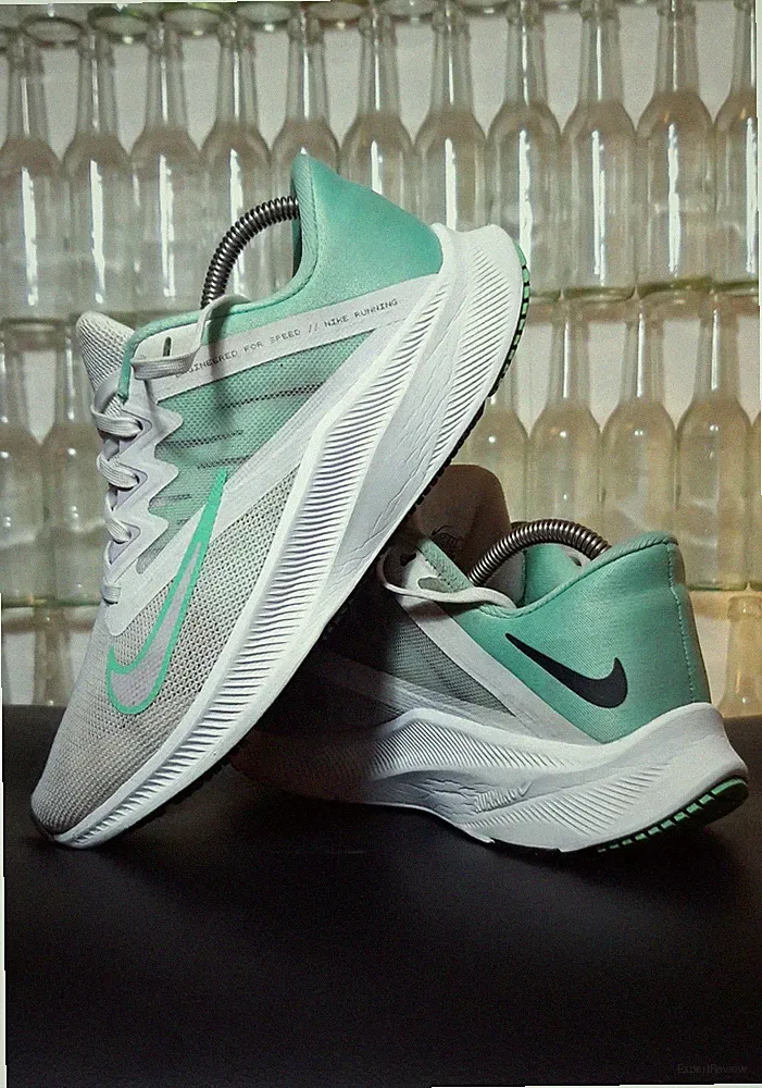 Nike Quest 3 Running Sneaker / Laufschuhe / Joggingschuhe /Green Glow / Gr. 36