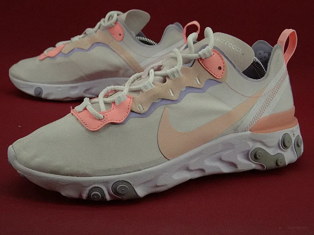 NIKE React Schuhe Sneaker Halbschuhe Damen Laufschuhe Frezeitschuhe Gr. 41 Uk 7