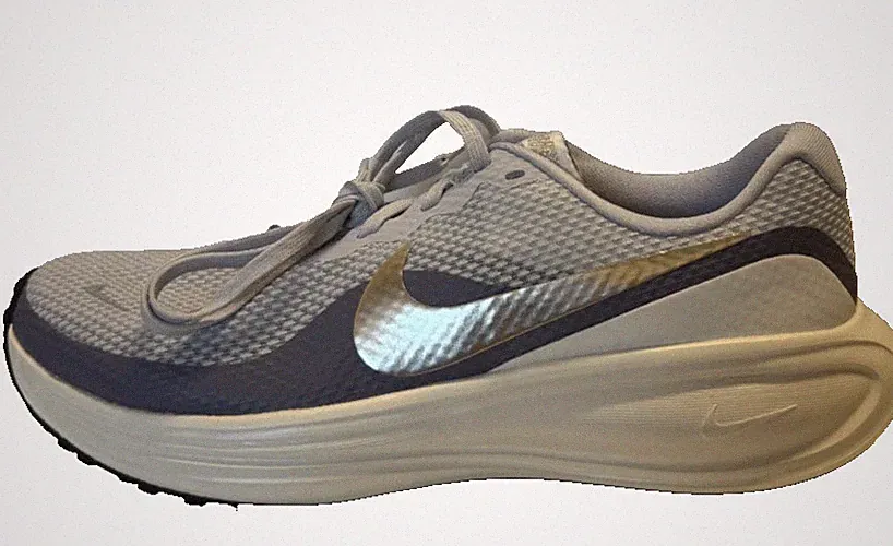 Nike Revolution 8 Damen Straßenlaufschuhe UK 6 US 7 EU 40 REF 1490 =