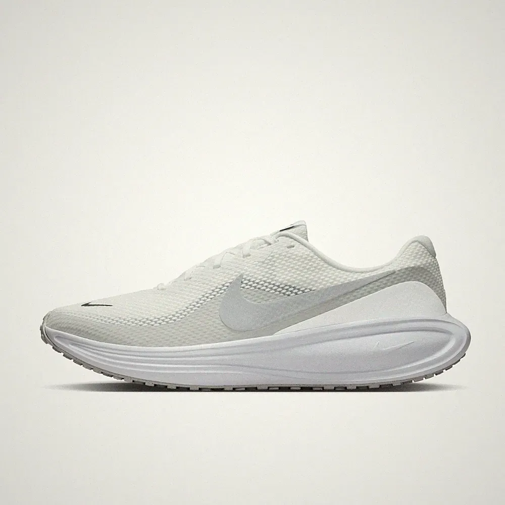 NIKE Revolution 8 Laufschuh , Gr. 45,5
