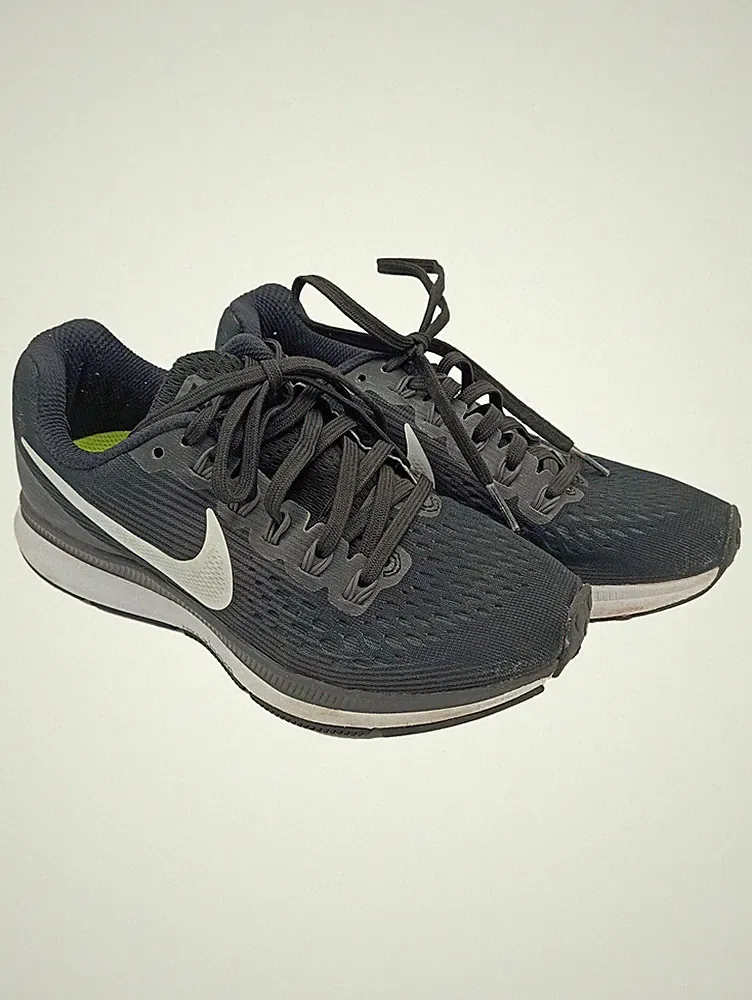 Nike Sportschuhe Zoom Pegasus 34 Damen Gr. 35.5 Schwarz Laufschuhe Sportlich