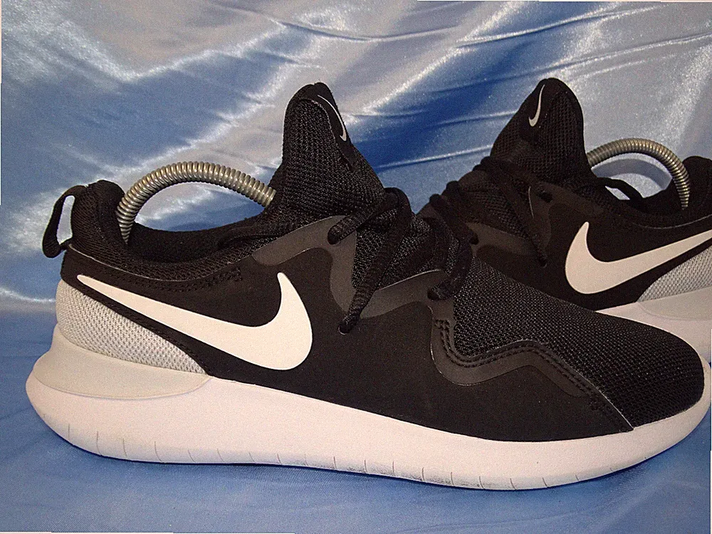 NIKE TESSEN MARATHON SNEAKER GR 37 38 SCHUHE DAMEN FREE PEGASUS LAUFSCHUHE BB1