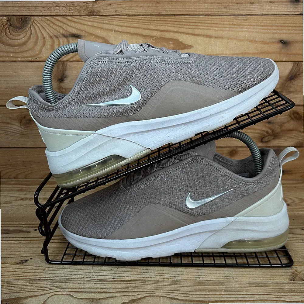 Nike Turnschuhe Damen Größe UK 4,5 Air Max Motion 2 Elfenbein Laufen Fitnessschuhe