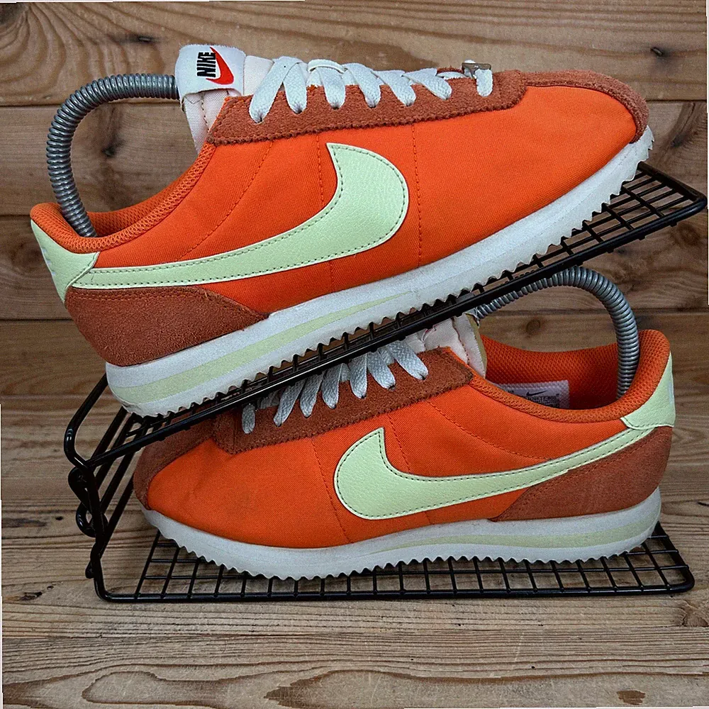Nike Turnschuhe Damen Größe UK 4,5 Cortez Sicherheit Orange TXT Wildleder Nylon Schuhe