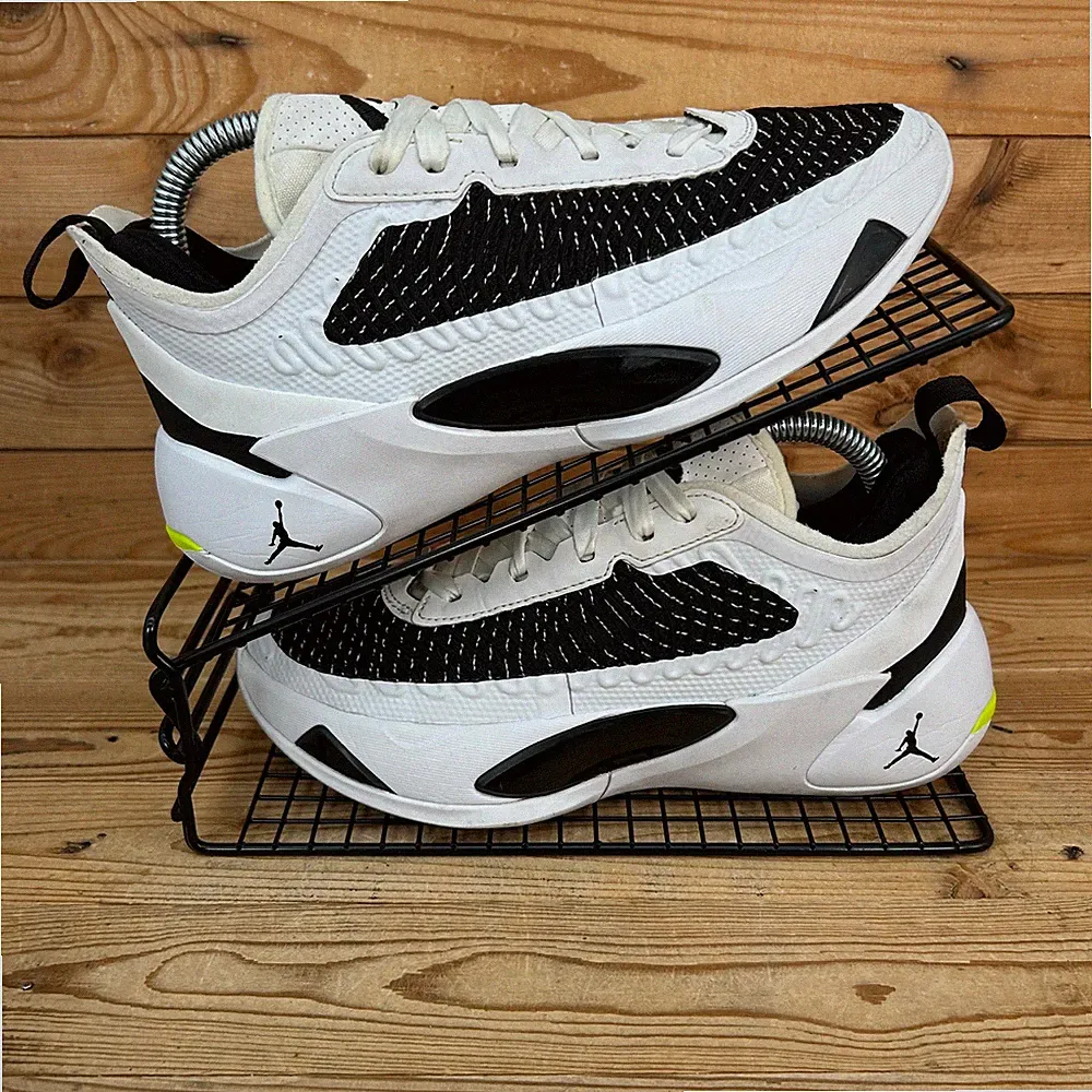 Nike Turnschuhe Damen Größe UK 4,5 Jordan Luka 1 Reverse Orca Basketballschuhe GS