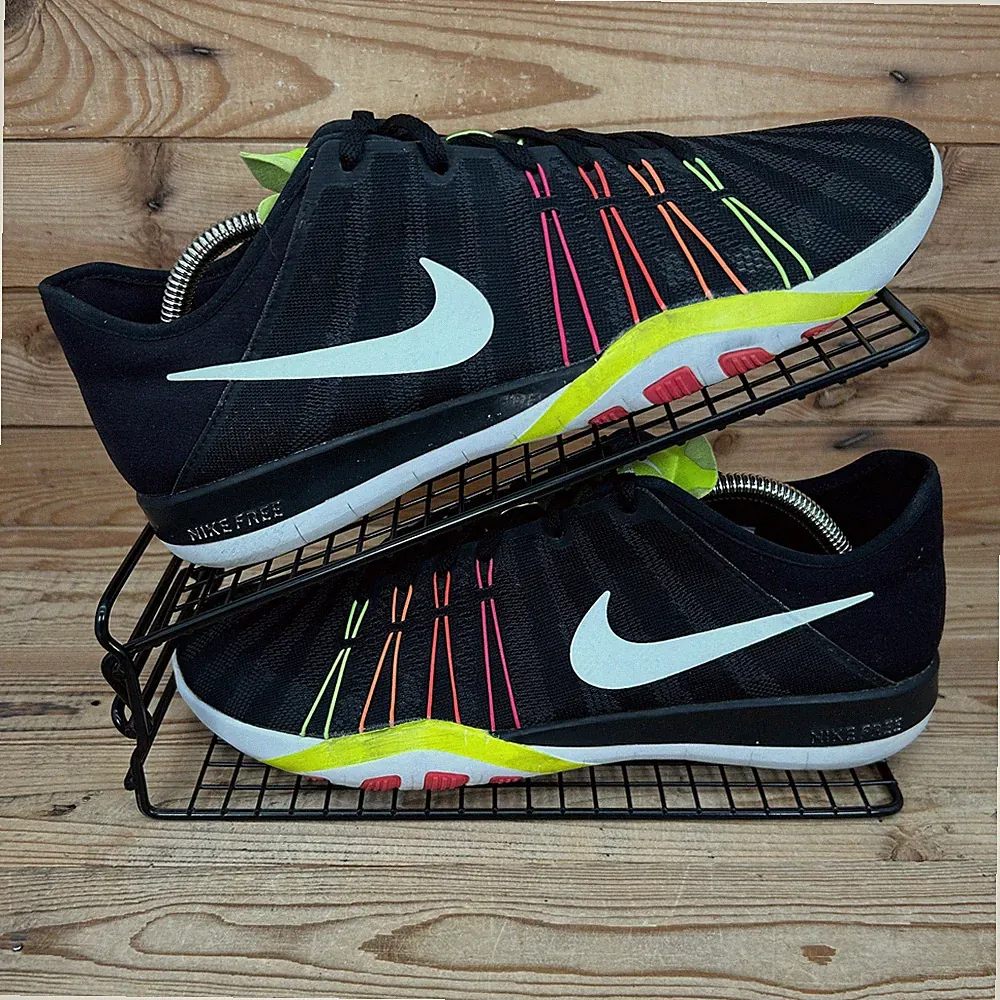 Nike Turnschuhe Damen Größe UK 7,5 Free TR 6 schwarz Strick Barfuß Laufen Fitnessschuhe
