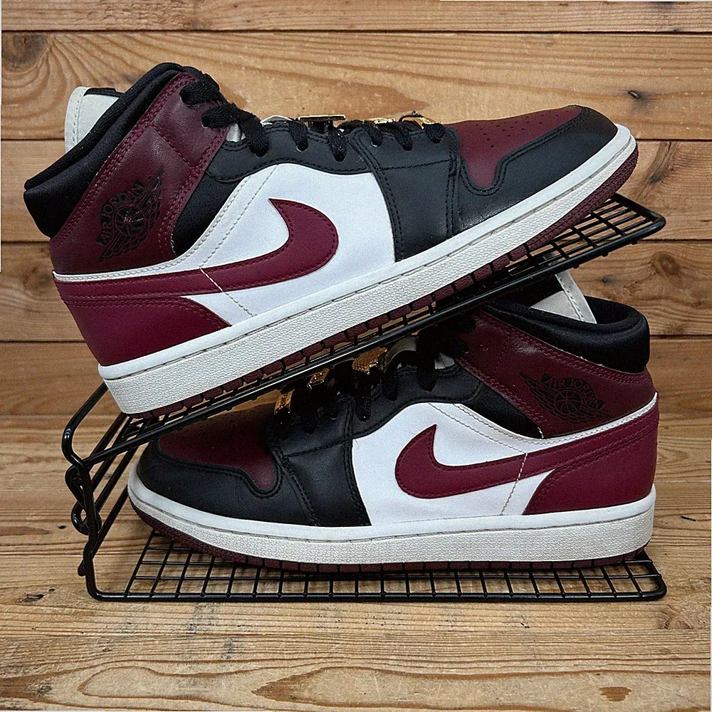 Nike Turnschuhe Damengröße UK 6 Air Jordan 1 schwarz dunkelrote Gold Schuhe AJ