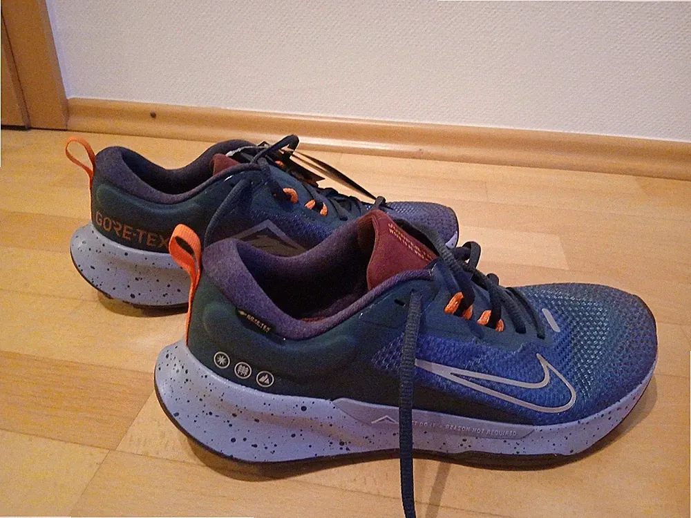 Nike WMNS Juniper Trail 2 GTX V2 Damen Running Schuhe Gore Tex Grün Blau Orange