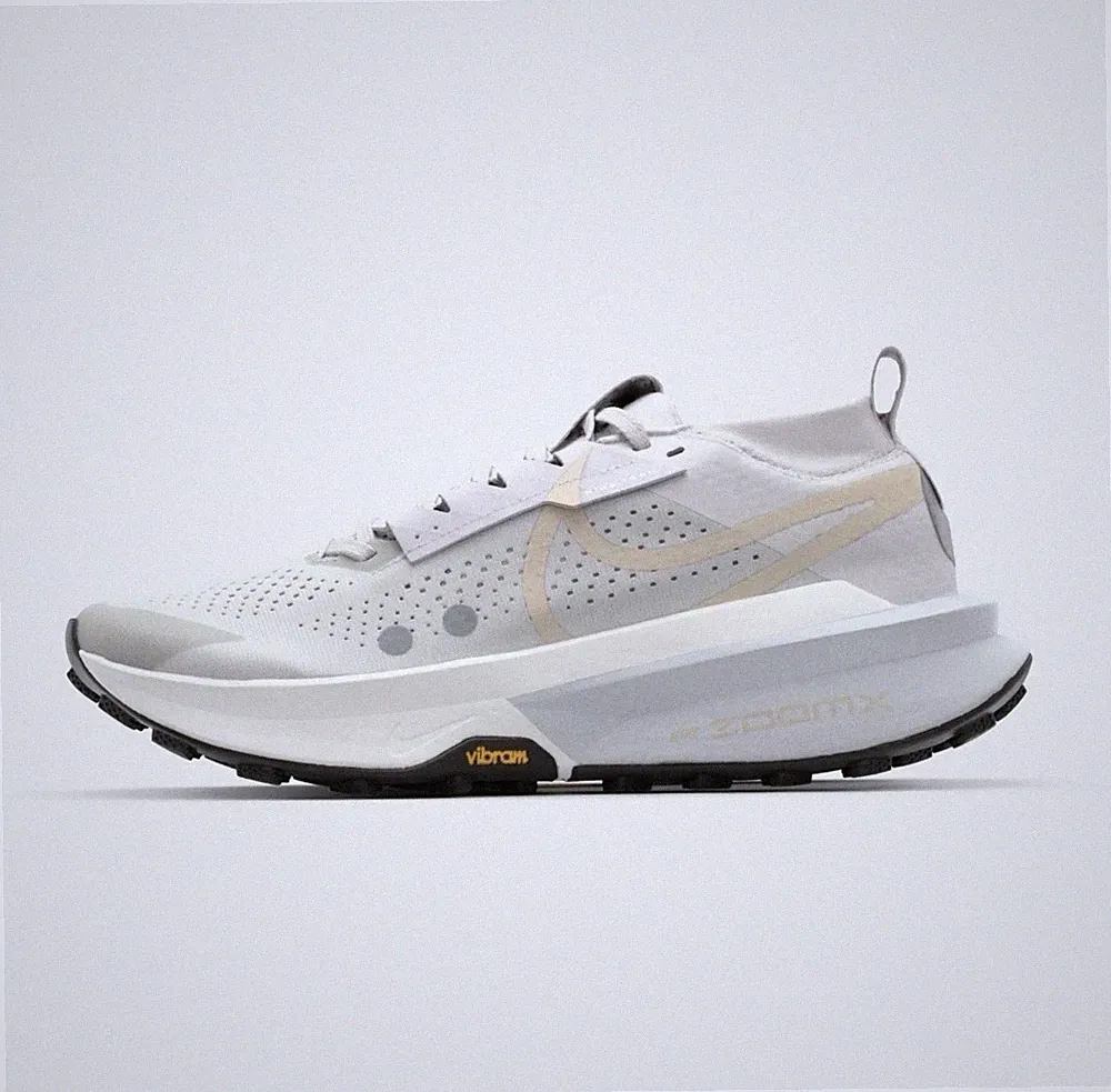 Nike ZoomX Trail Laufschuhe Zum Verkauf In Gr 39