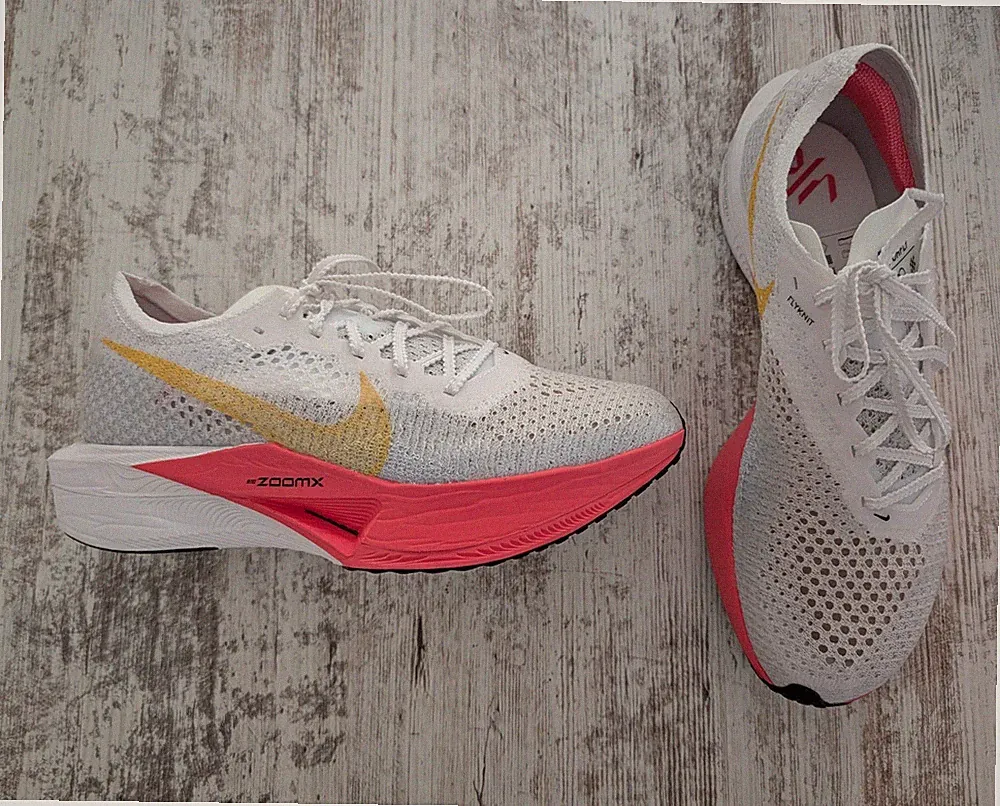Nike ZoomX Vaporfly Next% 3 Flyknit White/Coral/Gold Damen EU 39 DV4130-101 *NEU