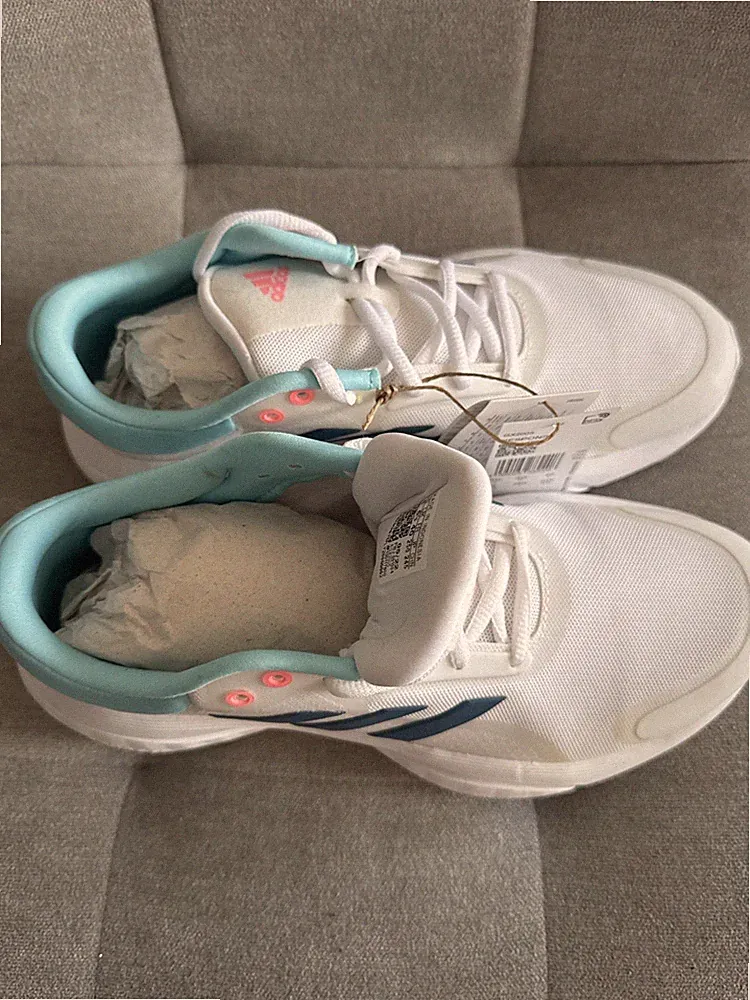 NWT adidas Damen Response Laufschuhe GX2005 Weiß Blau Pink Größe 40 NEU