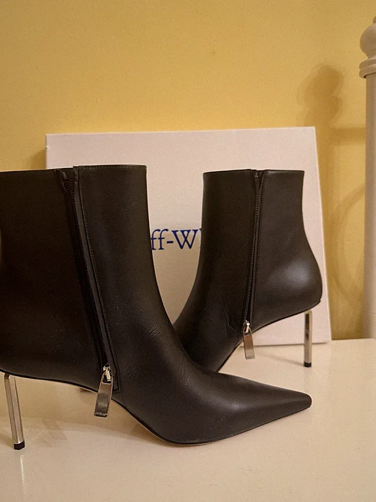 Off-White Damen Stiefeletten schwarz EU 40 Leder, Stilettoabsatz, Reißverschluss, Spitze