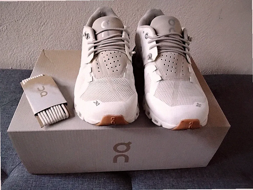 On Cloud 5 Running Damen Sneaker Laufschuh Sportschuh beige Gr.36,5