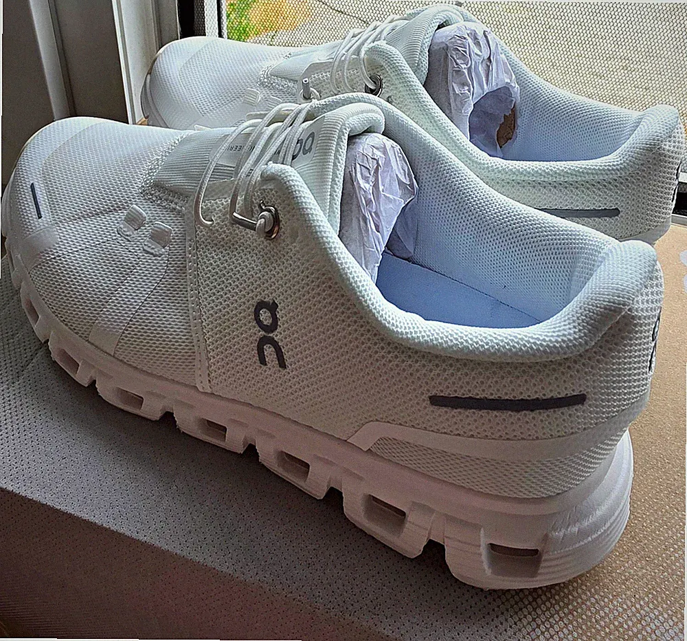 On Cloud 6 Damen Laufschuhe Sneaker Weiß Mesh Schnürung EU 37 US 6 UK 4