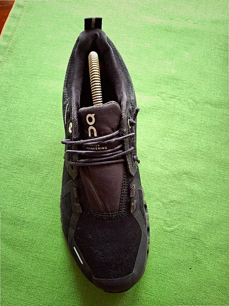 On Cloud Damen Laufschuhe Sneaker Schwarz Mesh atmungsaktiv EU 39 UK 6 US 8