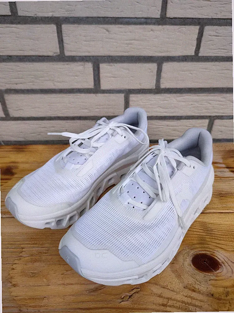 On Cloudmonster Laufschuhe, Sneaker, Weiß Gr.38 Neu mit Etikett