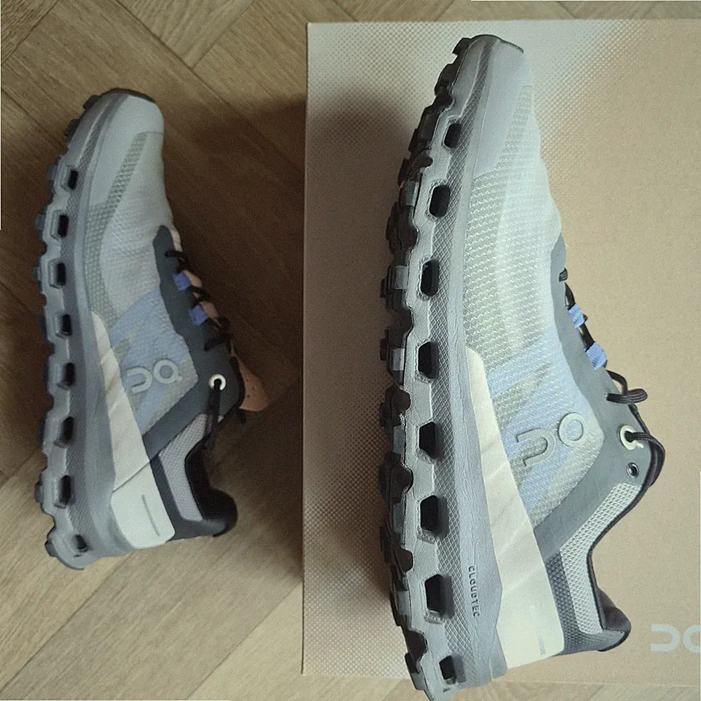 On Cloudvista Gr.38,5 Grau wie NEU Cloud Laufschuh Trail Running kl.Fehler