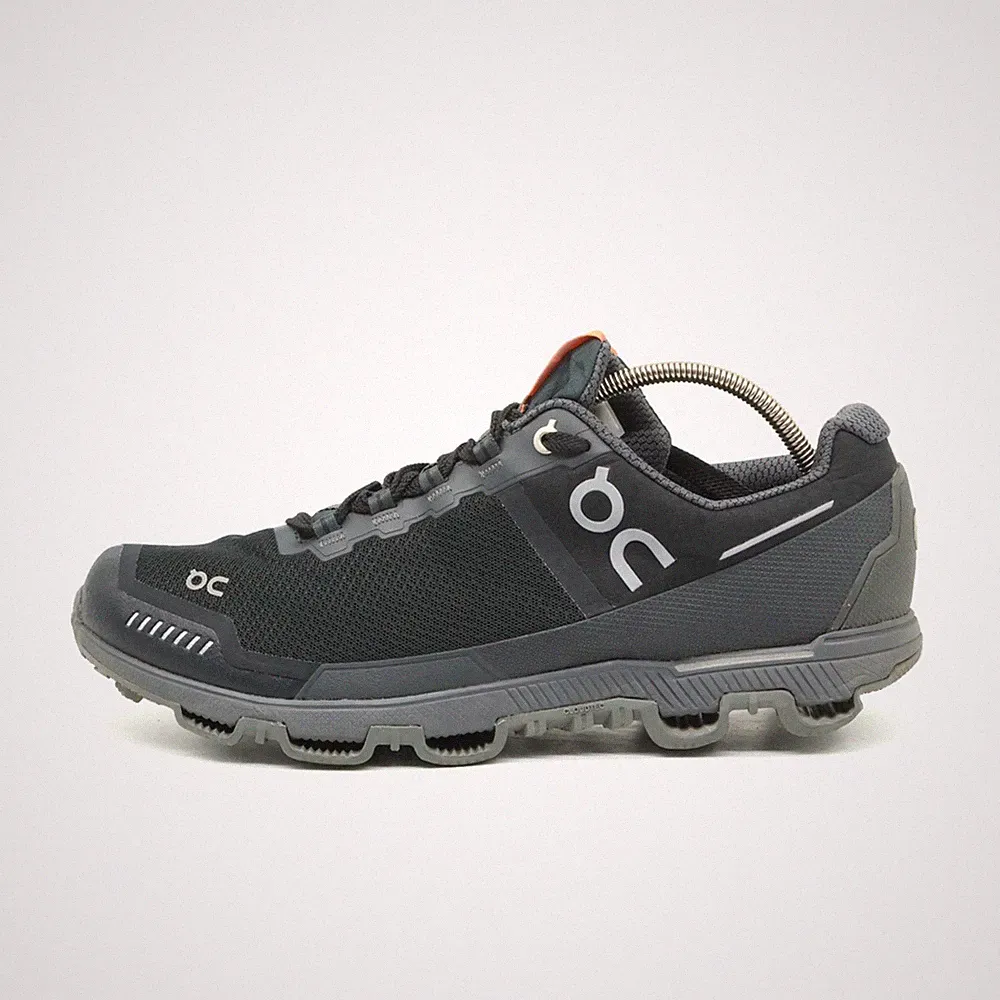 On Damen Cloudventure Laufschuhe EU 42.5 Schwarz CloudventureTrailW10.5