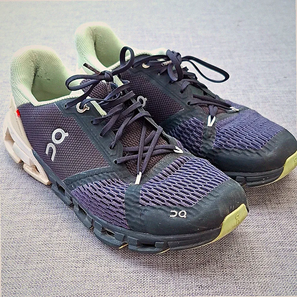 On Damen Laufschuhe Sneaker Mesh Grau/Schwarz EU 40 UK 6.5 US W8.5