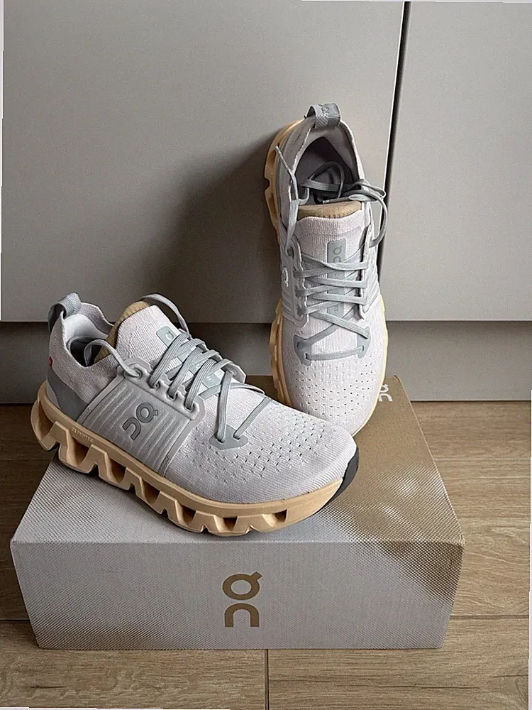 On Laufschuhe Cloudswift 4 Frost/ BlondeGr. 40.5 Neu