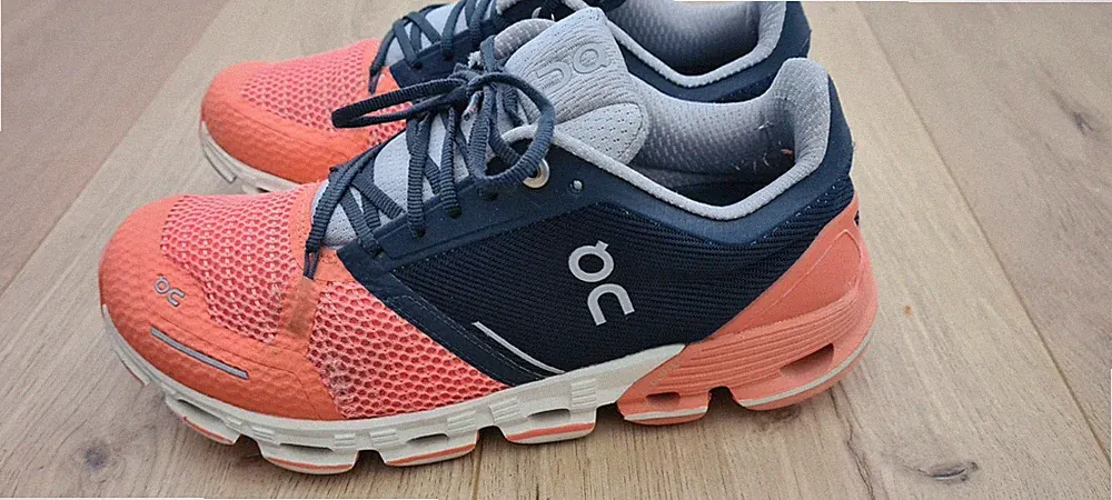 On Running Cloudflow Laufschuhe Gr. 37.5 Schuhe