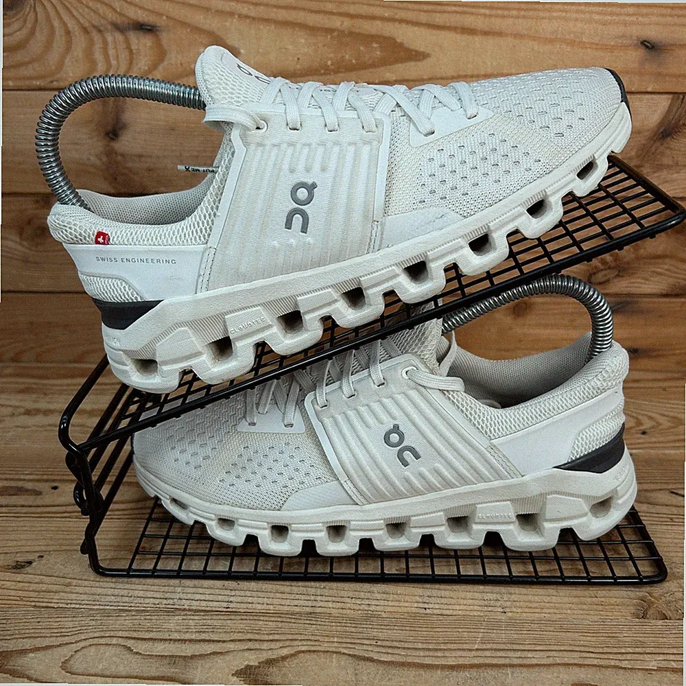 On Running Turnschuhe Damen Größe UK 3,5 Cloudswift weiß Mesh Schweizer Fitnessschuhe