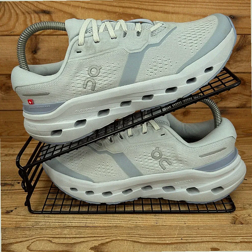 On Running Turnschuhe Damen Größe UK 5,5 CloudRunner 3 weiß blau Schweizer Fitnessschuhe